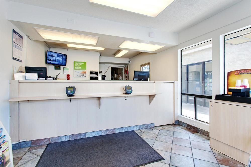 Park Inn By Radisson, Modesto Exterior photo